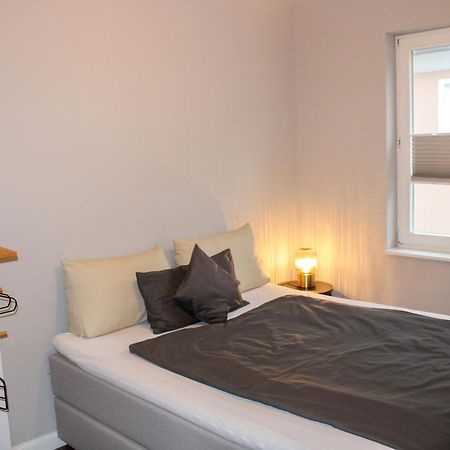 Business-Apartments Im Schuster-Acht Wolgast Esterno foto